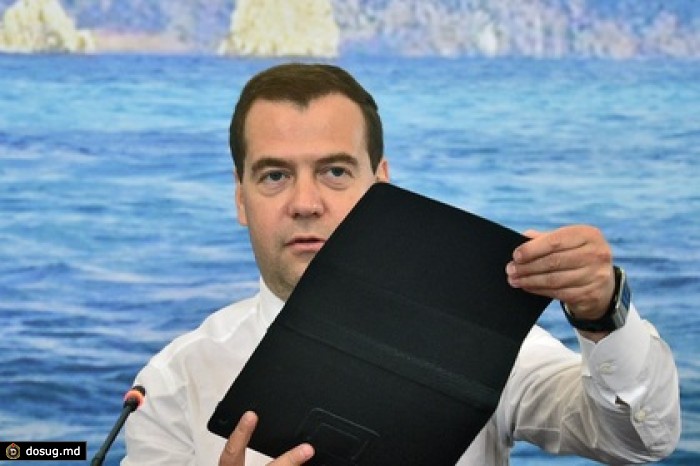 Медведев создал комиссию по вопросам развития Крыма