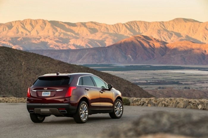 Месячные продажи Cadillac XT5 превысили 10-тысячный рубеж