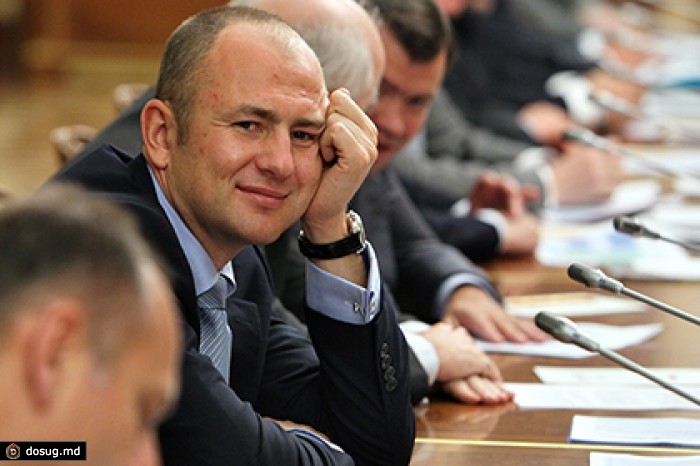 Миллиардер Мельниченко решил строить крупнейшую в мире парусную яхту