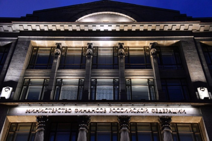 Минфин оценил объем зарплат в теневом секторе в 12 триллионов рублей