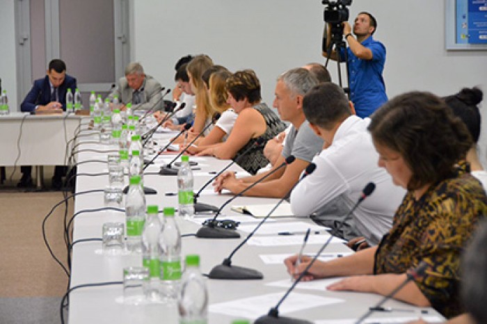 Минпромторг обсудил вопросы развития легкой промышленности на встрече в Казани