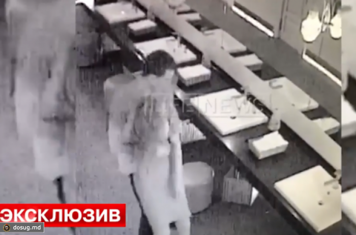 Модель жестоко избили в караоке за отказ спеть "ростовским пацанам"
