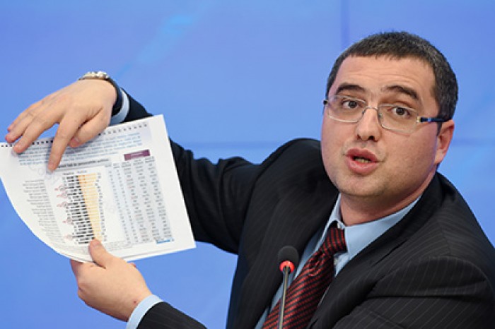 Молдавский оппозиционер Усатый призвал сторонников готовить вилы и покрышки