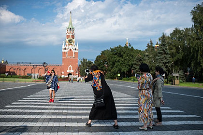 Места для посещения. Москва места для посещения туристов. Москва места для посещения турис. Туристы в городе всегда посещают. Туристы в городе всегда посещают в Москве.