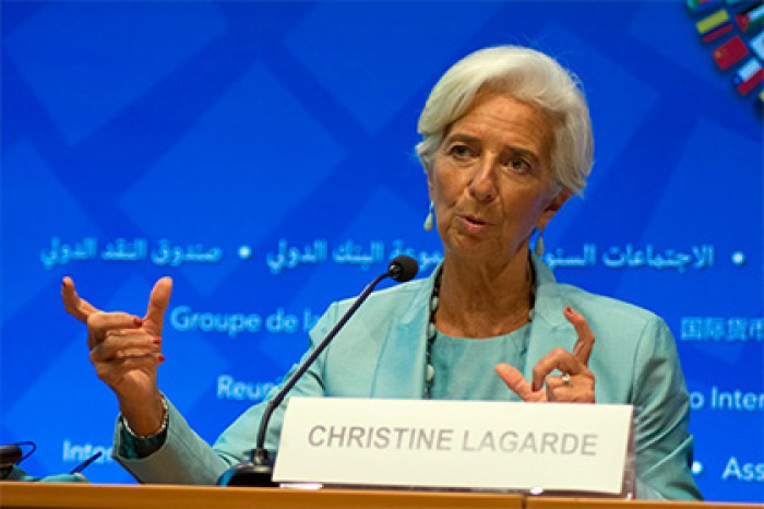 МВФ похвалил Киев за национализацию Приватбанка