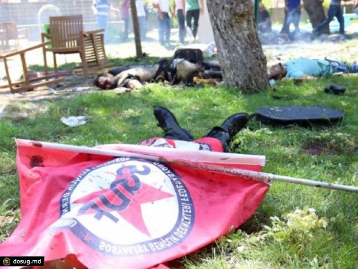 На видео попал момент взрыва, убившего десятки людей в Турции