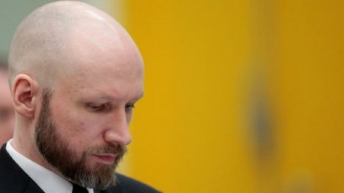 Норвежские прокуроры: убийца Брейвик "опасен как никогда"