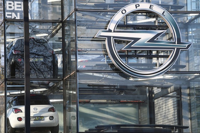 Новые владельцы Opel подумают о возвращении марки в Россию