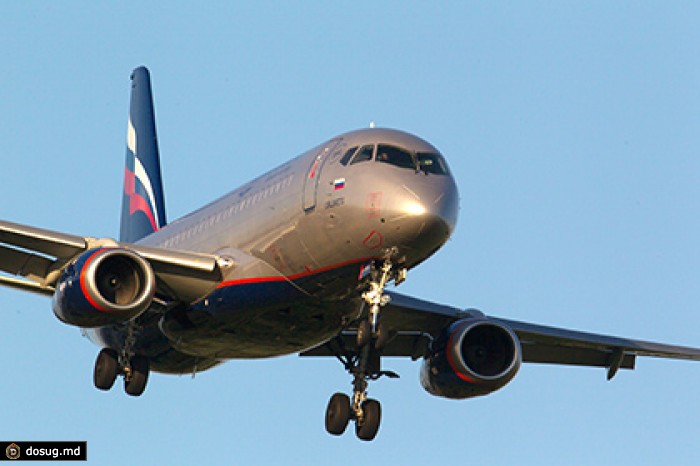ОАК с помощью ВЭБа поставит десять SSJ-100 в Мексику