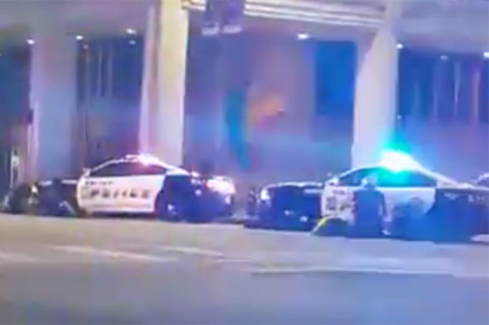 Опубликовано видео расстрела полицейских в Далласе