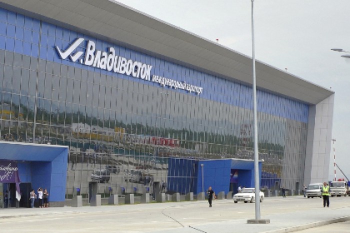 Пассажира рейса Москва — Владивосток привязали ремнями к креслу
