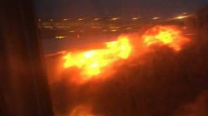 Пассажирский Boeing 777 загорелся при посадке