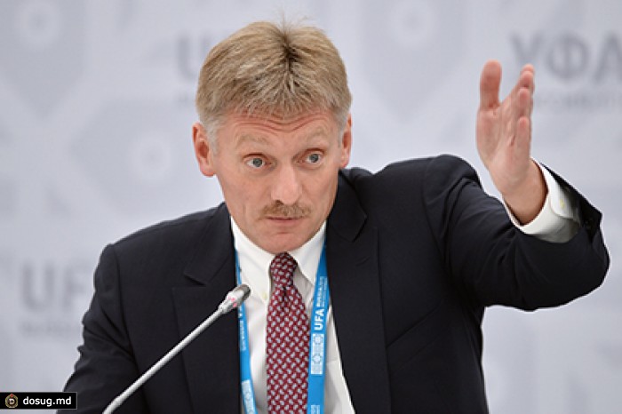 Песков посоветовал не искать связь между коррупцией и подарками супругов