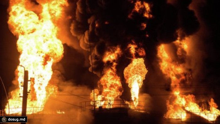 Почва около сгоревшей под Киевом нефтебазы сильно загрязнена