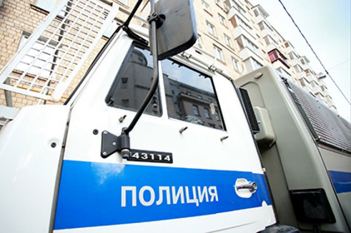 Покусавшего годовалую дочь мужчину задержали в Ленобласти