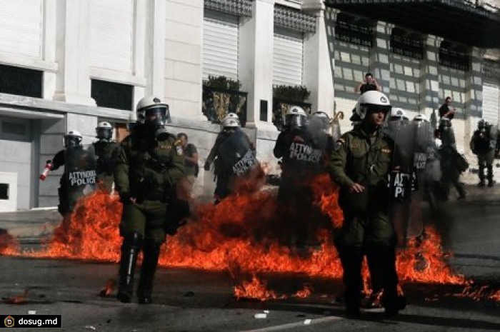 Полиция разогнала демонстрацию в центре Афин