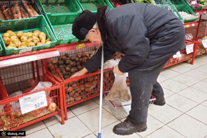 Половина россиян пожаловалась на нехватку денег