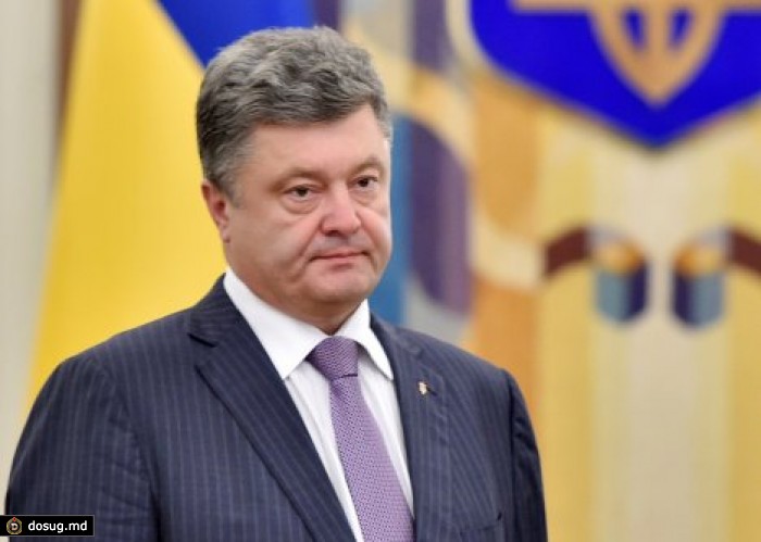 Порошенко лично испытал новый украинский БТР