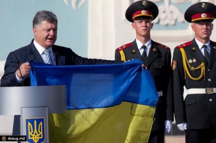 Порошенко заявил, что Украина преодолела кризис и сравнил Новороссию с Мордором