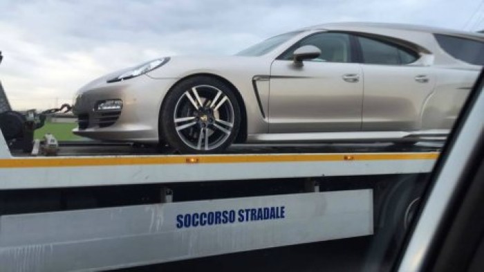 Porsche Panamera превратили в катафалк