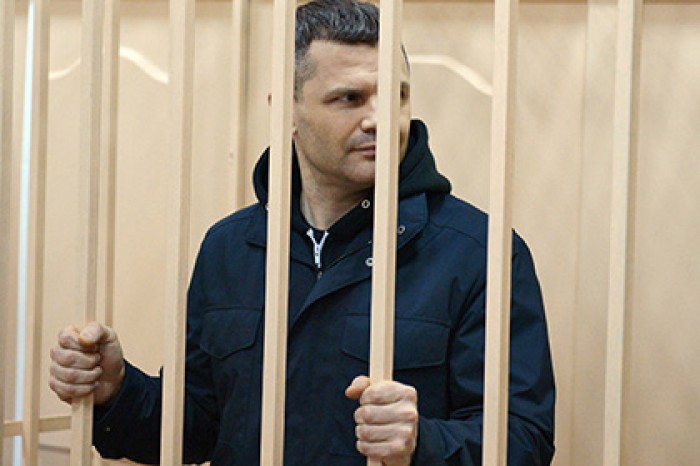 Пострадавшие при теракте отозвали иски к бывшему руководству Домодедово
