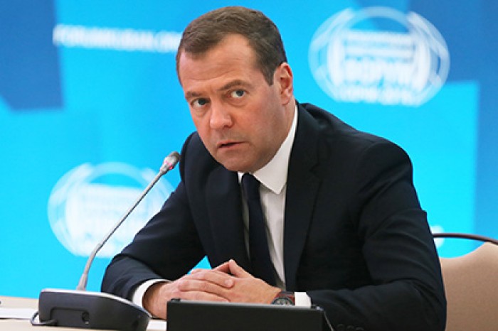 Правительство пообещало приватизировать «Роснефть» и «Башнефть» до конца года