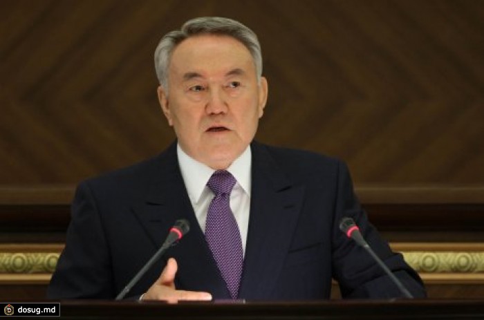 Президент Казахстана распорядился увольнять тех, кто намеренно отвечает русскоговорящим на казахском