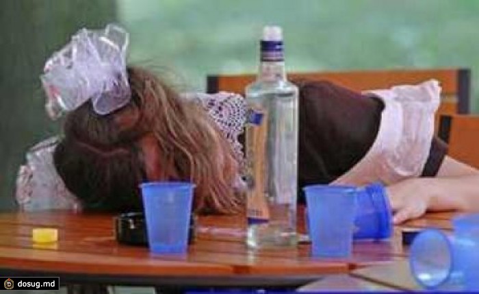 Приднестровская школьница впала в алкогольную кому прямо на уроке