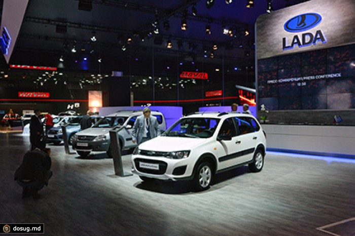 Продажи Lada в ноябре упали на треть