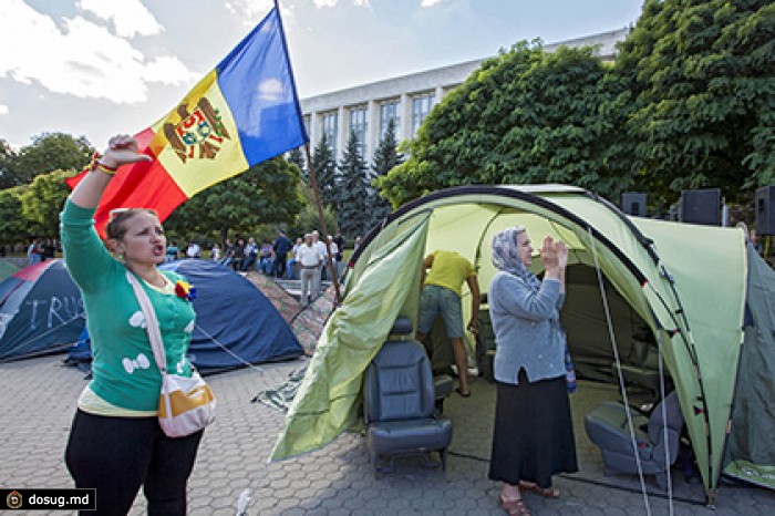 Протестующие в Кишиневе решили прекратить переговоры с властями