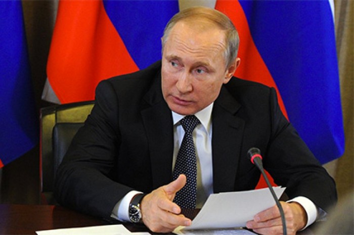 Путин допустил введение запрета на выезд за рубеж для банкиров-должников
