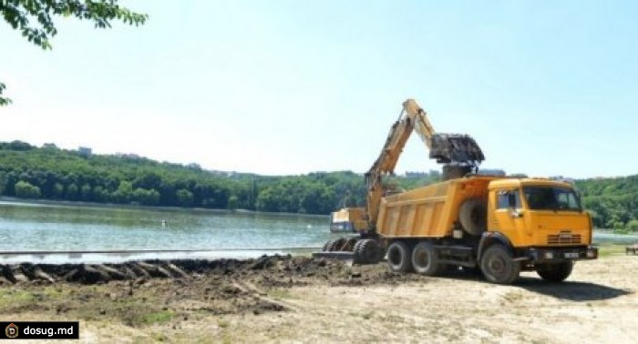 Работы по благоустройству озера в парке "Валя Морилор" приостановлены