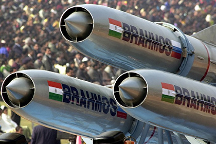 Ракету BrahMos переделают для применения с российско-индийского истребителя FGFA