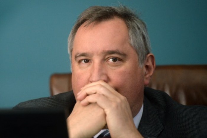 Рогозин пообещал разорвать оборону США новыми российскими ракетами