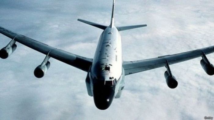 Российский Су-27 перехватил самолет-разведчик ВВС США