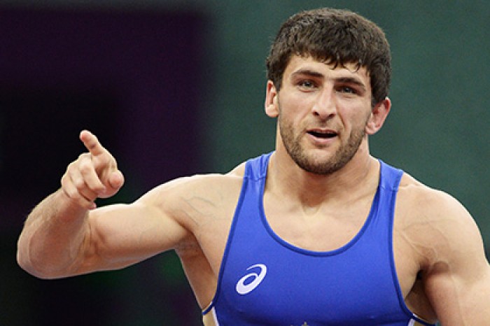 Российский борец Гедуев вышел в финал ОИ и гарантировал себе серебряную медаль