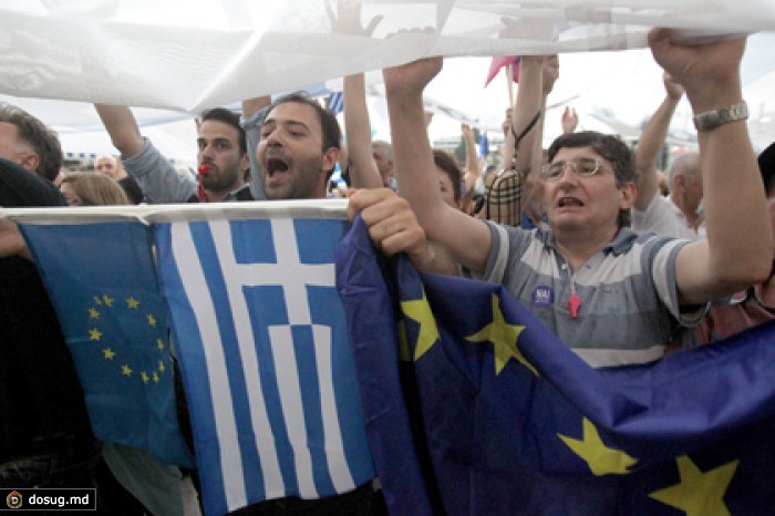 S&P предсказало 20-процентное падение ВВП Греции после отказа от евро