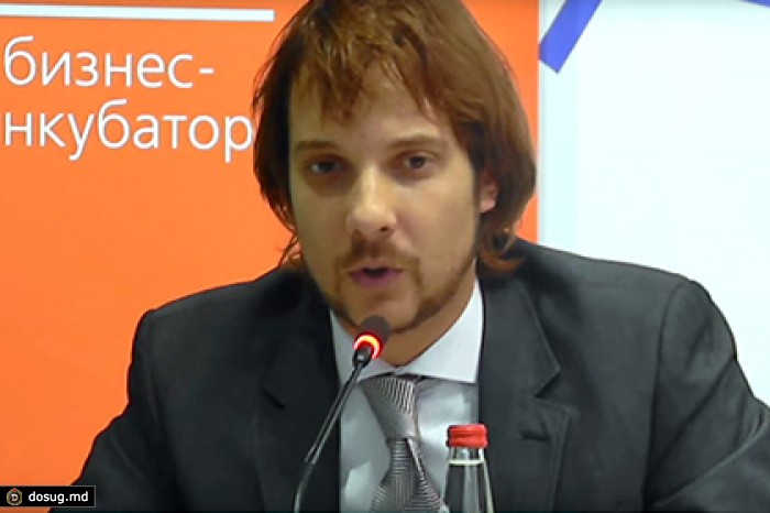 Самый продаваемый юмористический прозаик опубликует эксклюзивы в «Живом журнале»