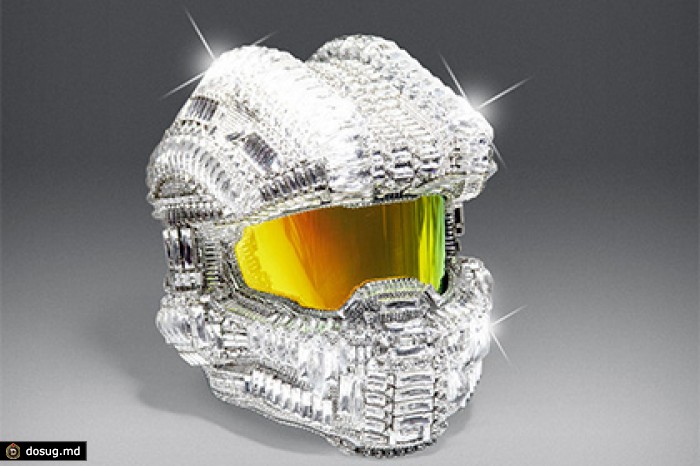 Шлем космодесантника из шутера Halo украсили стразами Swarovski ради аукциона