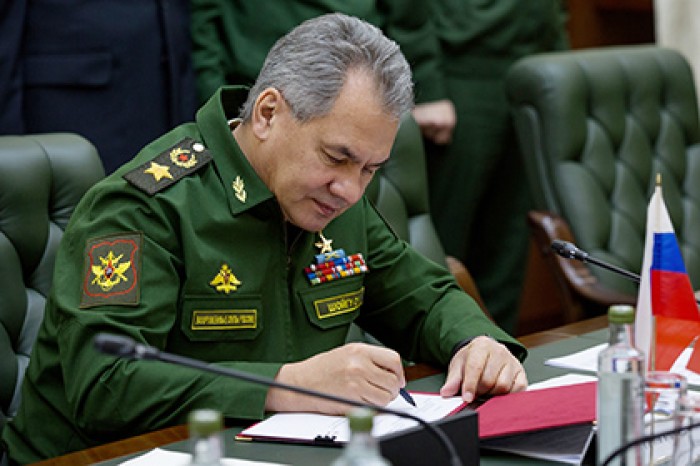 Шойгу провел параллель между учениями НАТО и действиями фашистской Германии