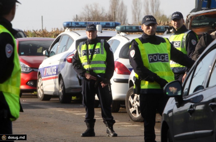 СМИ узнали о проезде главного подозреваемого в парижских терактах через три КПП