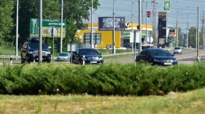СМИ: Для кортежа Яценюка в Киеве отключают светофоры