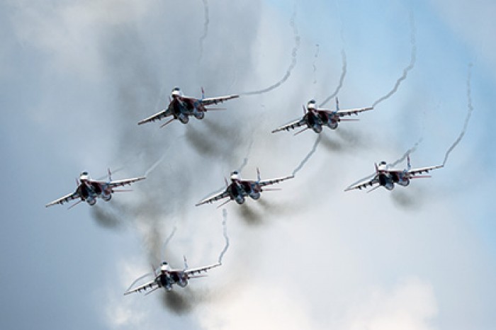 СМИ сообщили о согласии Путина передать Сербии шесть истребителей МиГ-29