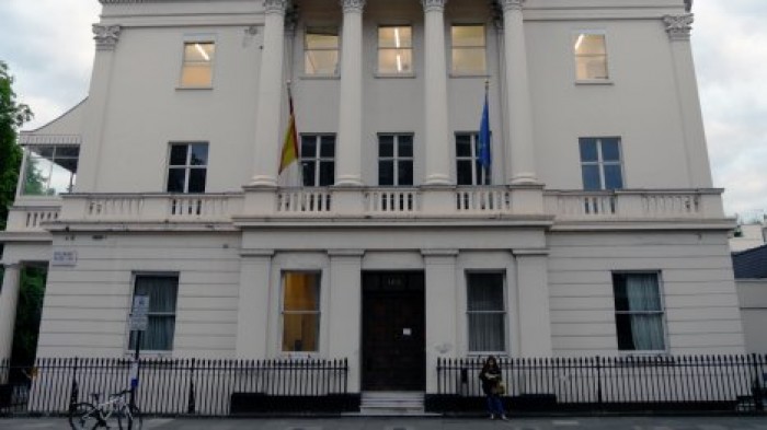 СМИ: в Лондоне активисты вселились в особняк российского миллиардера