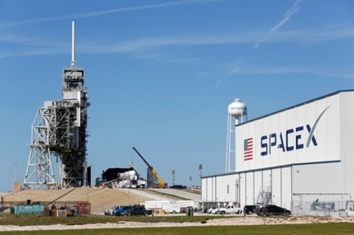 SpaceX отложила первый полет на Марс до 2020 года