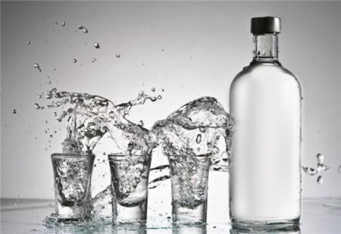 С сегодняшнего дня в России подорожала водка