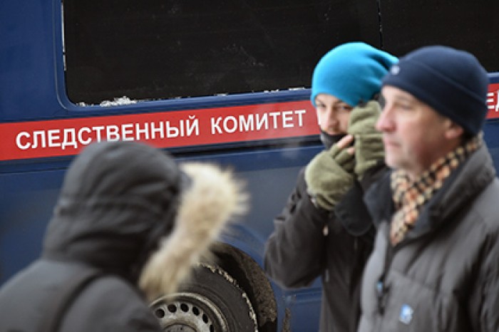 Столичных коммунальщиков осудили за сосульку