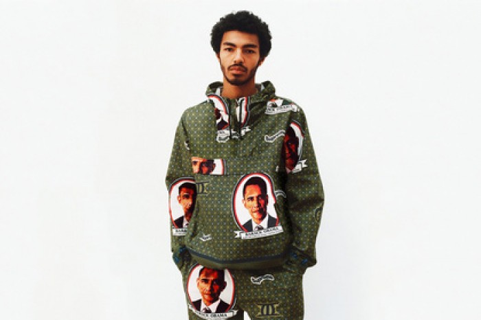 Supreme украсил спортивный костюм портретами Обамы
