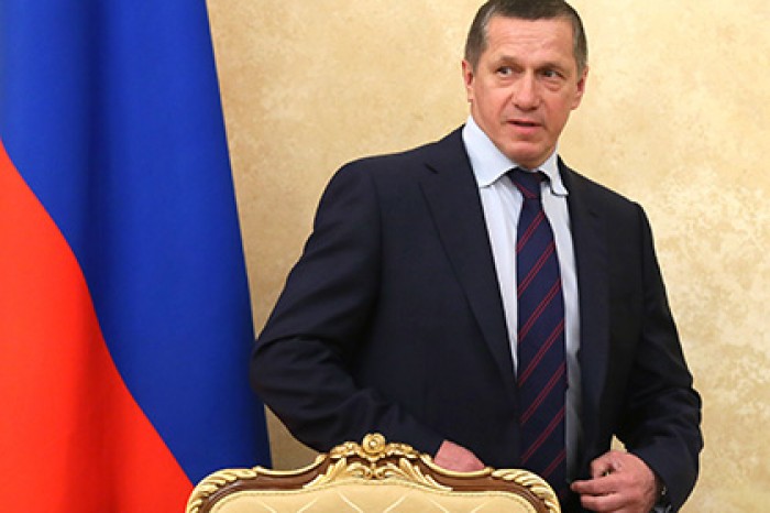 Трутнев оценил стоимость контрактов второго Восточного форума в триллион рублей
