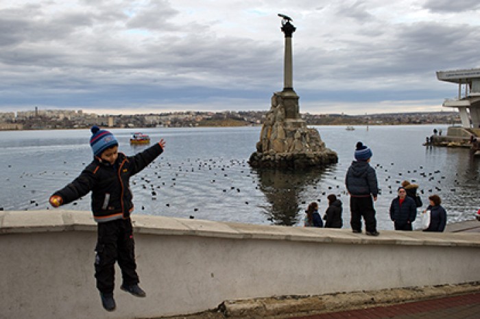 ЦБ определился с дизайном новых банкнот в 200 и 2000 рублей